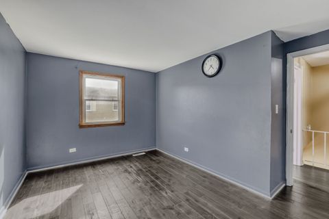 Tiny photo for 822 Colonial Drive #B, Wheeling, IL 60090 (MLS # 12564716)