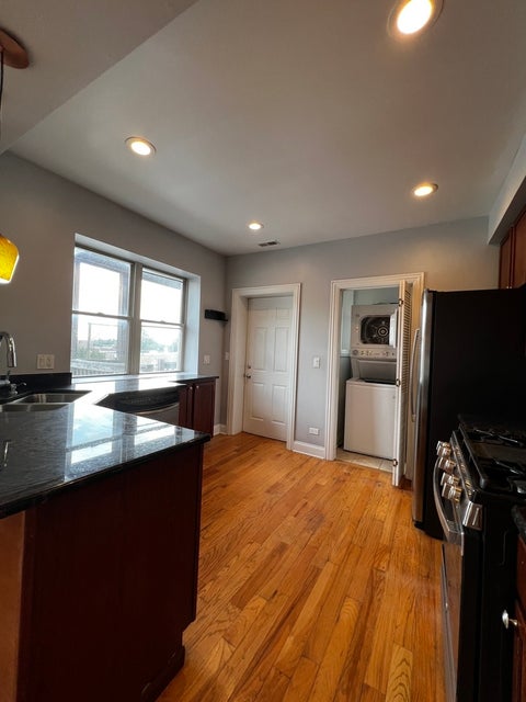 Tiny photo for 2707 W Glenlake Avenue #3, Chicago, IL 60659 (MLS # 12773614)