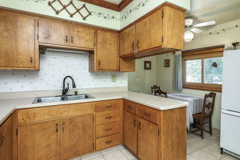 Tiny photo for 3420 Grove Avenue, Berwyn, IL 60402 (MLS # 12471362)