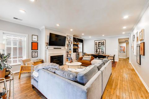 Tiny photo for 435 W SURF Street #4A, Chicago, IL 60657 (MLS # 12477516)