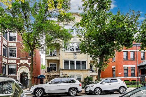 Tiny photo for 435 W SURF Street #4A, Chicago, IL 60657 (MLS # 12477516)