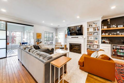 Tiny photo for 435 W SURF Street #4A, Chicago, IL 60657 (MLS # 12477516)
