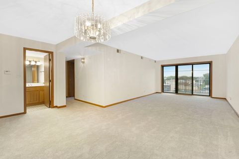 Tiny photo for 9510 S Kolmar Avenue #406, Oak Lawn, IL 60453 (MLS # 12492999)