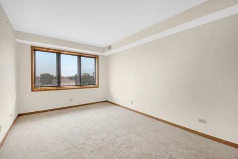 Tiny photo for 9510 S Kolmar Avenue #406, Oak Lawn, IL 60453 (MLS # 12492999)