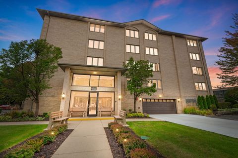 9510 S Kolmar Avenue 406 Oak Lawn IL 60453