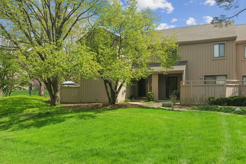 Tiny photo for 471 Old Barn Road, Lake Barrington, IL 60010 (MLS # 12582281)