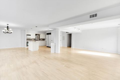 Tiny photo for 7131 N Caldwell Avenue #4S, Chicago, IL 60646 (MLS # 12528713)