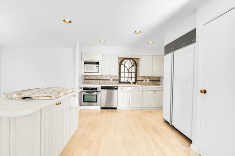 Tiny photo for 7131 N Caldwell Avenue #4S, Chicago, IL 60646 (MLS # 12528713)