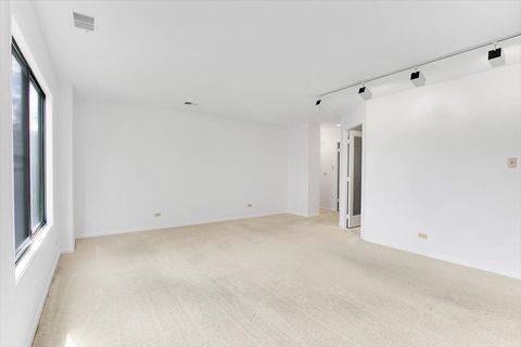 Tiny photo for 7131 N Caldwell Avenue #4S, Chicago, IL 60646 (MLS # 12528713)