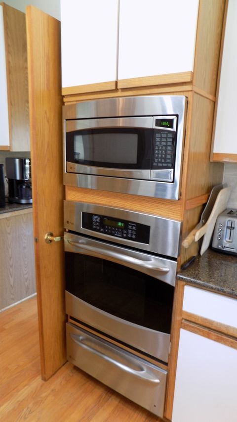 Tiny photo for Warrenville, IL 60555 (MLS # 12602585)