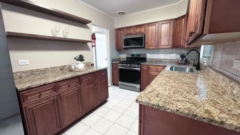 Tiny photo for 612 N Hillside Avenue, Hillside, IL 60162 (MLS # 12491979)