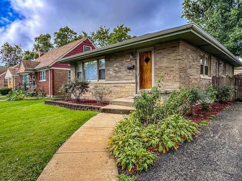 Tiny photo for 612 N Hillside Avenue, Hillside, IL 60162 (MLS # 12491979)