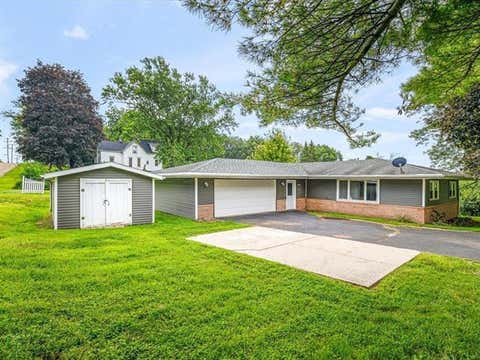 Photo of 1905 S Walnut Road, Freeport, IL 61032 (MLS # 12741938)