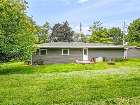 Tiny photo for 1905 S Walnut Road, Freeport, IL 61032 (MLS # 12741938)