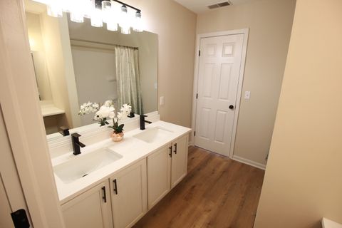 Tiny photo for 1542 Stoneridge Court, Yorkville, IL 60560 (MLS # 12480642)