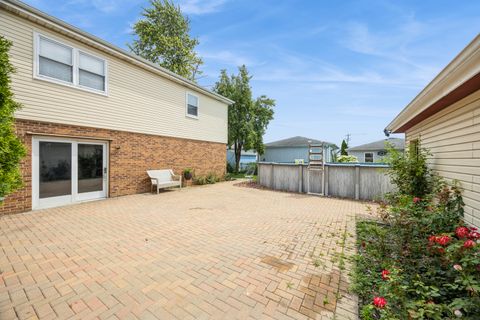 Tiny photo for 6614 Kane Avenue, Hodgkins, IL 60525 (MLS # 12439841)