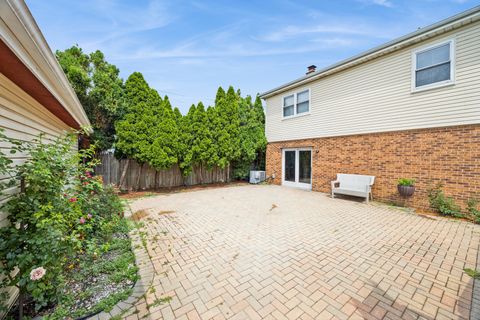 Tiny photo for 6614 Kane Avenue, Hodgkins, IL 60525 (MLS # 12439841)