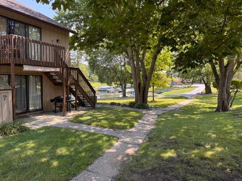 Tiny photo for 24 JAMAICA COLONY Street #4, Fox Lake, IL 60020 (MLS # 12726298)
