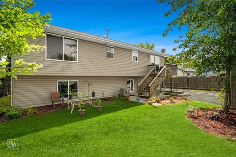 Tiny photo for 6911 Astoria Drive, Plainfield, IL 60586 (MLS # 12487794)