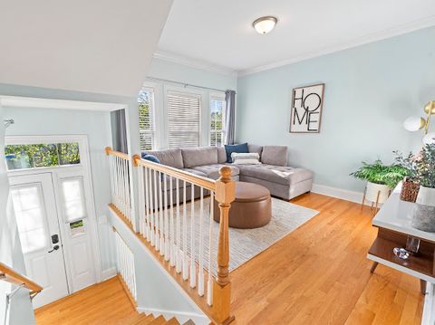 Tiny photo for 265 N WILMETTE Avenue, Westmont, IL 60559 (MLS # 12618293)