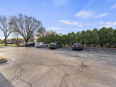 Tiny photo for 265 N WILMETTE Avenue, Westmont, IL 60559 (MLS # 12618293)
