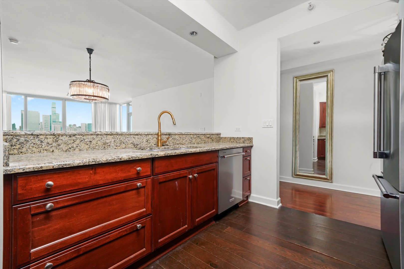 1201 S Prairie Avenue 1502