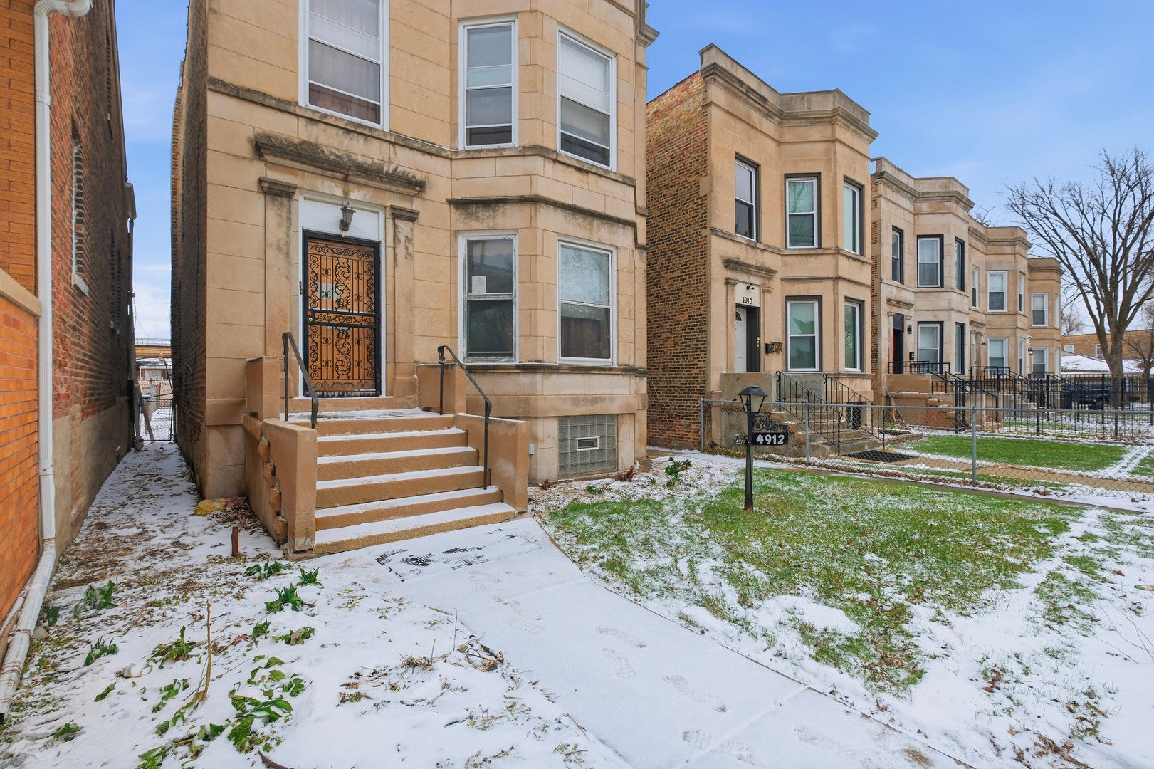4912 W Fulton Street
