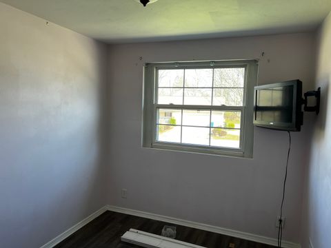 Tiny photo for 33 Westwood Drive, Mt Vernon, IL 62864 (MLS # 12594441)