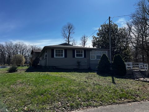Tiny photo for 33 Westwood Drive, Mt Vernon, IL 62864 (MLS # 12594441)