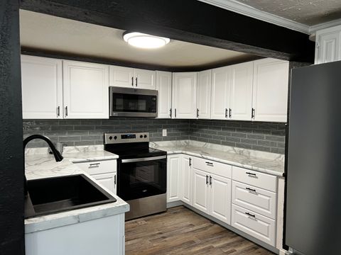 Tiny photo for 33 Westwood Drive, Mt Vernon, IL 62864 (MLS # 12594441)