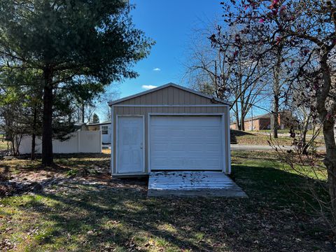 Tiny photo for 33 Westwood Drive, Mt Vernon, IL 62864 (MLS # 12594441)