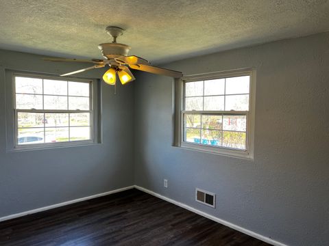 Tiny photo for 33 Westwood Drive, Mt Vernon, IL 62864 (MLS # 12594441)