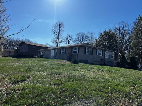 Tiny photo for 33 Westwood Drive, Mt Vernon, IL 62864 (MLS # 12594441)