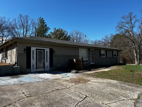 Tiny photo for 33 Westwood Drive, Mt Vernon, IL 62864 (MLS # 12594441)