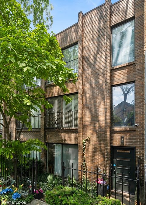 328 W Concord Place Chicago IL 60614