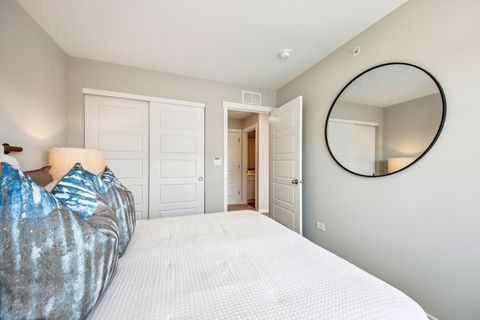 Tiny photo for 1175 lakepointe Drive, Schaumburg, IL 60173 (MLS # 12551059)