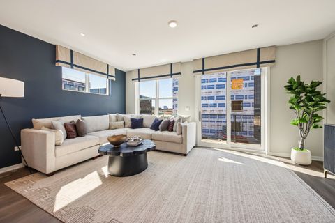 Tiny photo for 1175 lakepointe Drive, Schaumburg, IL 60173 (MLS # 12551059)