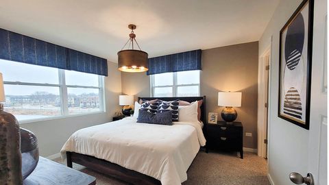 Tiny photo for 1175 lakepointe Drive, Schaumburg, IL 60173 (MLS # 12551059)