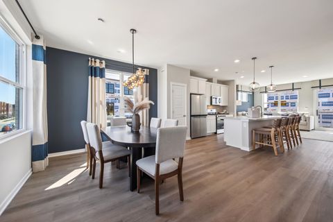 Tiny photo for 1175 lakepointe Drive, Schaumburg, IL 60173 (MLS # 12551059)