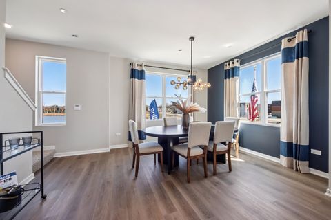 Tiny photo for 1175 lakepointe Drive, Schaumburg, IL 60173 (MLS # 12551059)