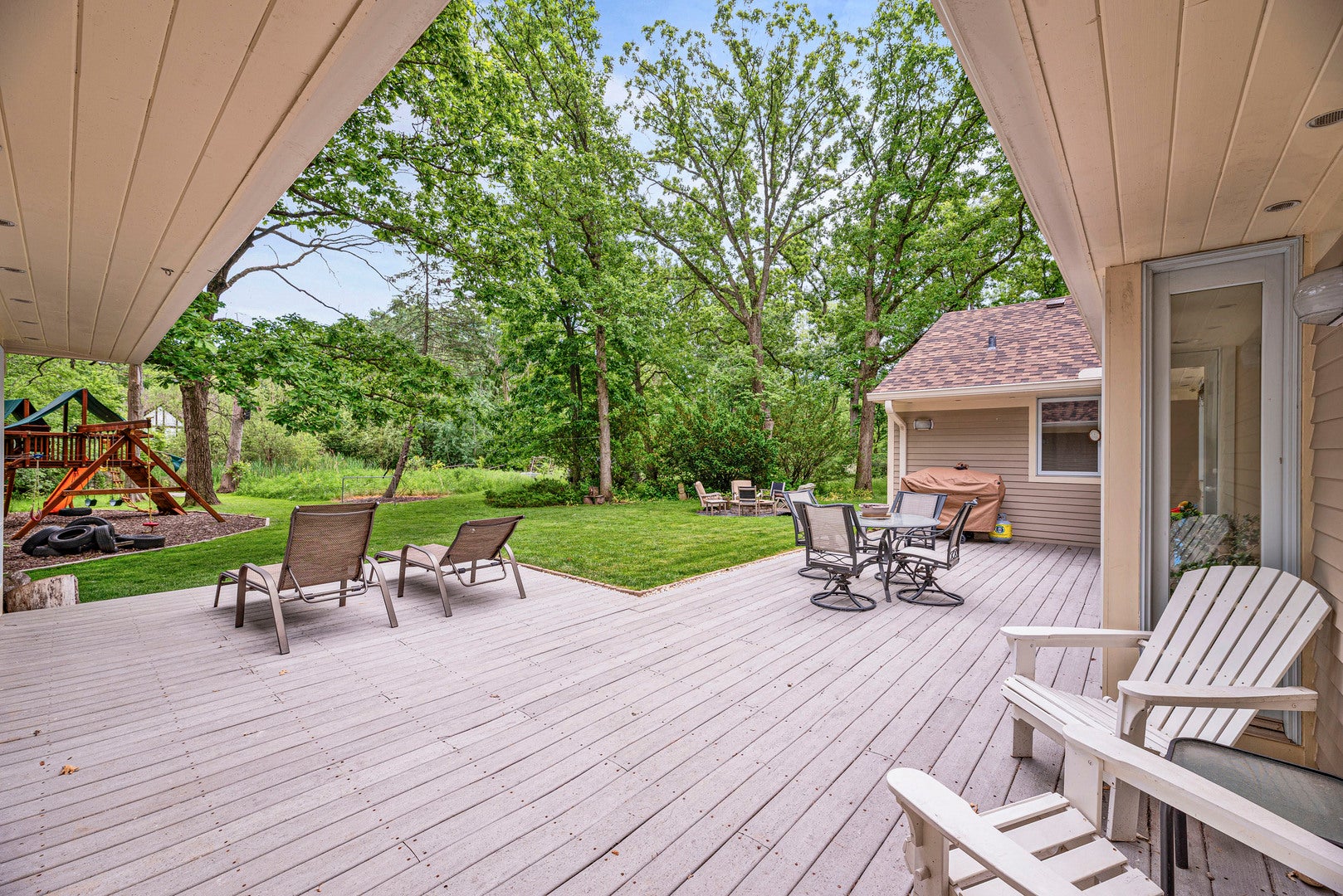 1355 Woodland Lane