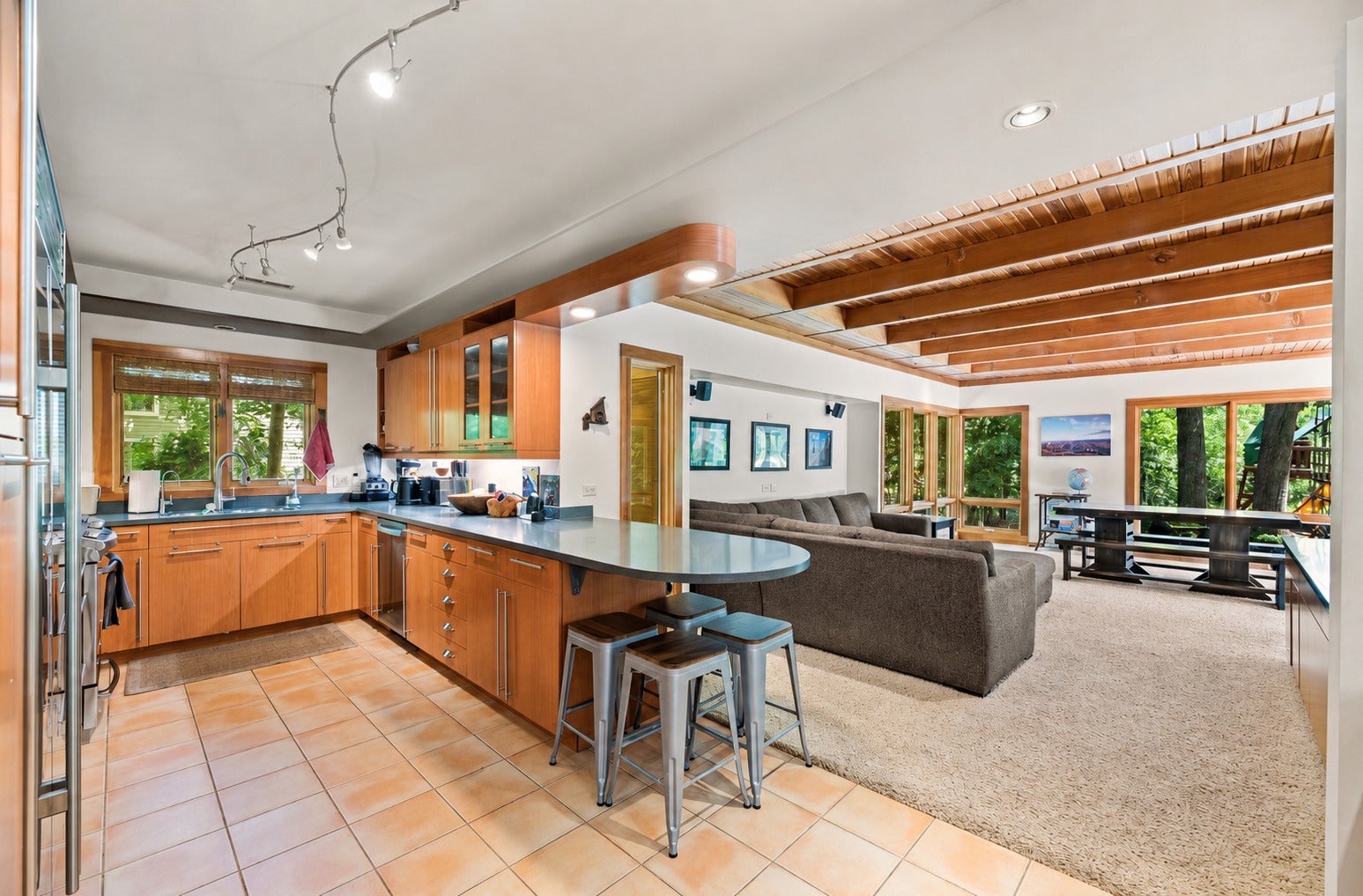 1355 Woodland Lane