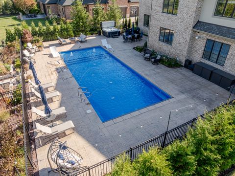 Tiny photo for 39W364 Longmeadow Lane, St. Charles, IL 60175 (MLS # 12619904)