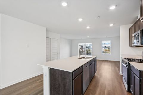 Tiny photo for 895 Briar Glen Court, Hampshire, IL 60140 (MLS # 12513550)