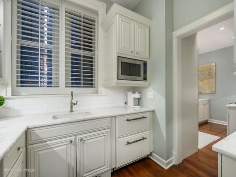 Tiny photo for 1210 N Astor Street #2A, Chicago, IL 60610 (MLS # 12775276)