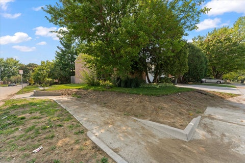 Tiny photo for 1319 E Harding Drive #A, Urbana, IL 61801 (MLS # 12750450)