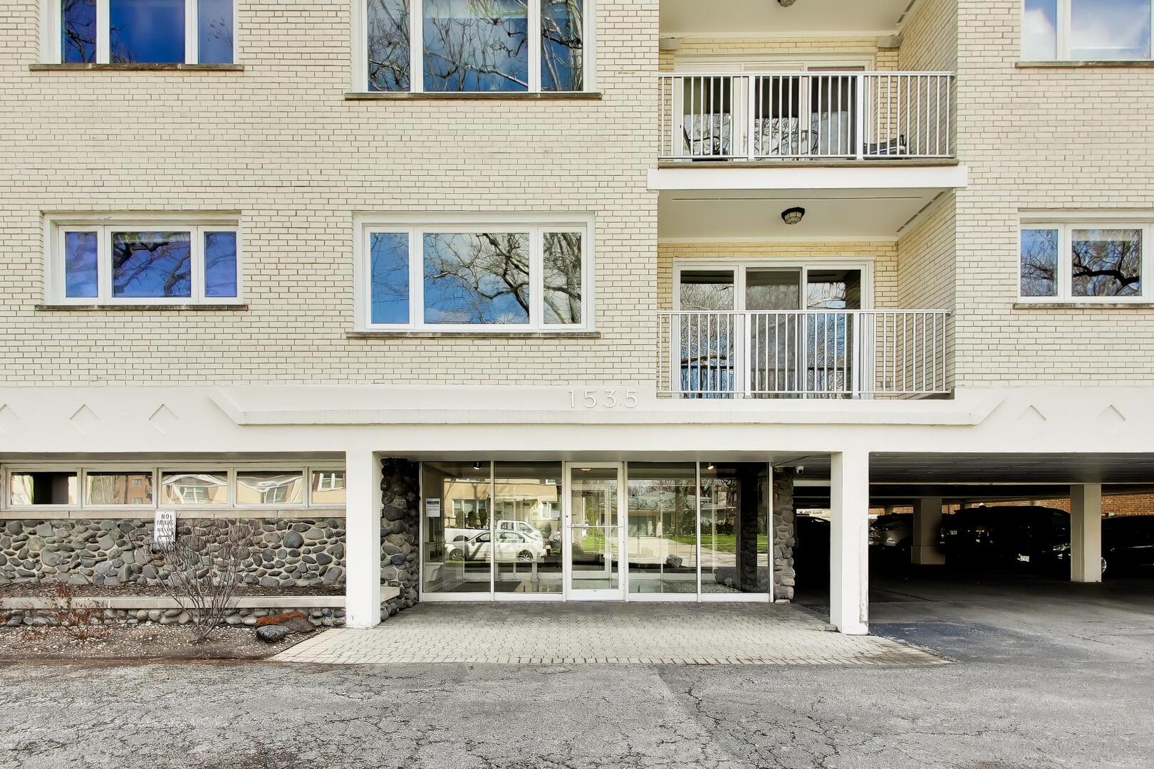 1535 Forest Avenue 402