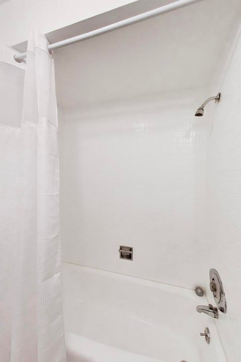 Tiny photo for 1535 Forest Avenue #402, River Forest, IL 60305 (MLS # 12613405)