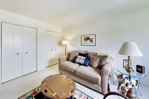 Tiny photo for 1535 Forest Avenue #402, River Forest, IL 60305 (MLS # 12613405)