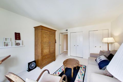 Tiny photo for 1535 Forest Avenue #402, River Forest, IL 60305 (MLS # 12613405)